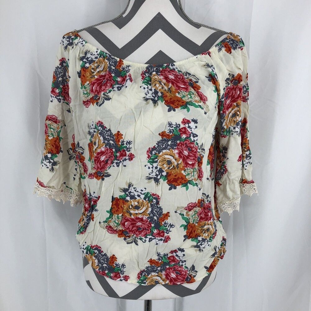 Blue Shetch Ivory Red Floral Short Sleeve Shirt Blouse Top Large USA